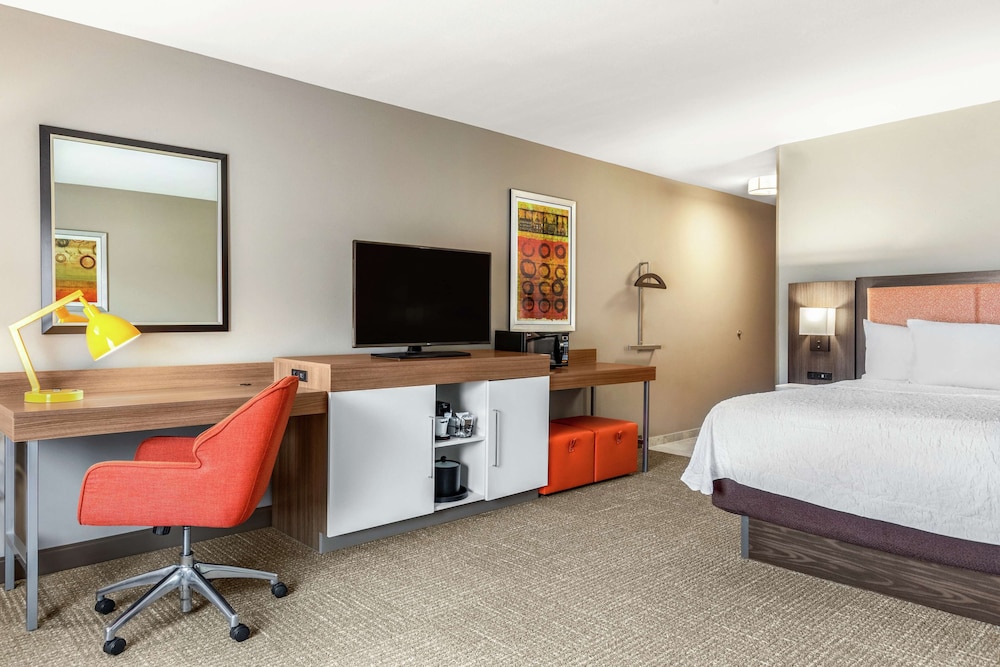 Hampton Inn Athens, OH 12/39