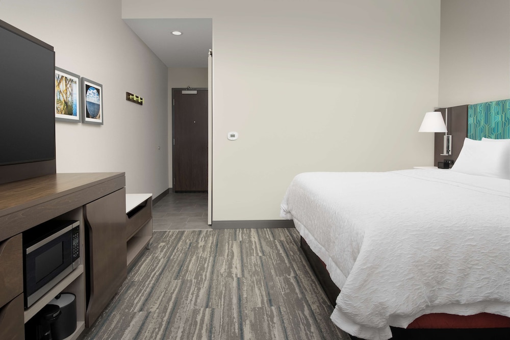 Hampton Inn Suites Lexington Sc 10/39