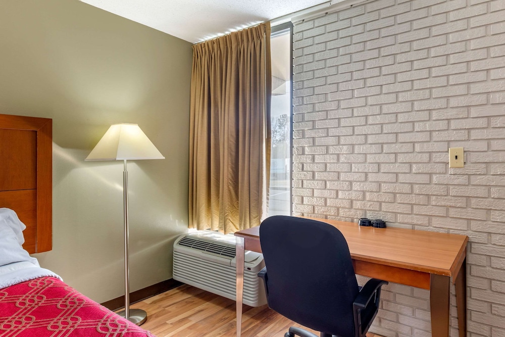 Econo Lodge Creedmoor - Butner 20/26