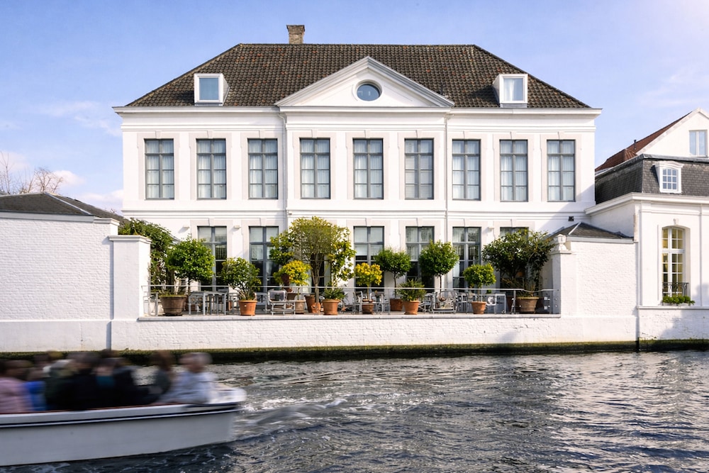 Hotel Van Cleef 68/72