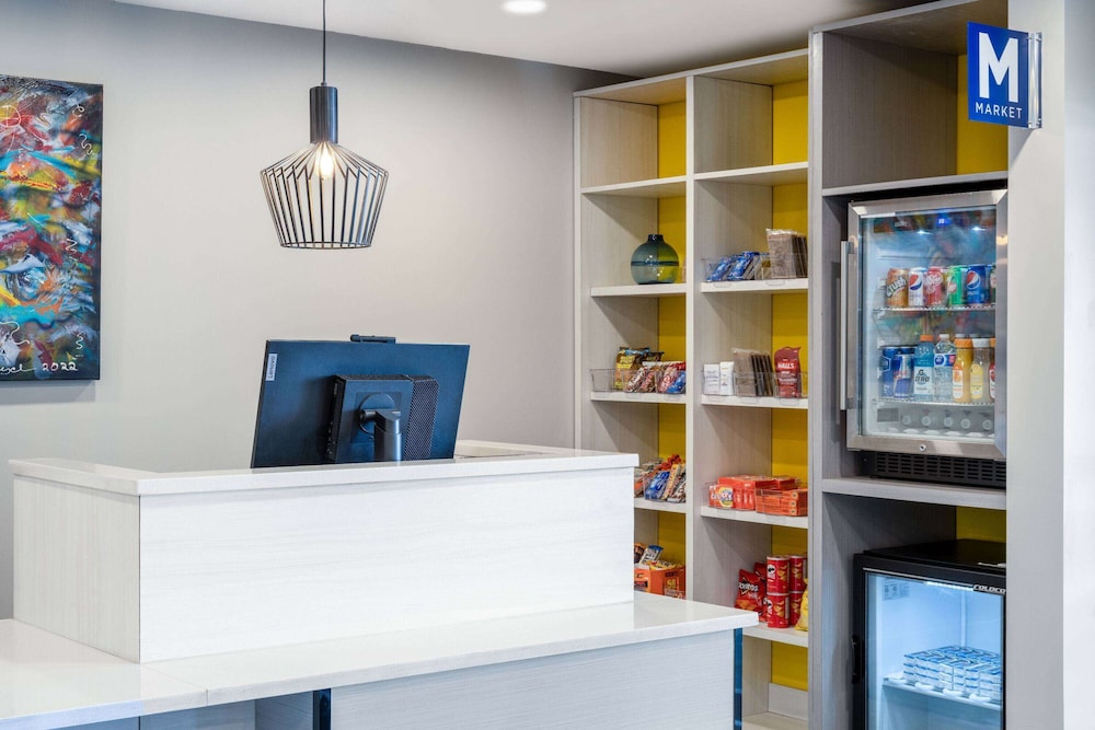 Microtel Inn & Suites by Wyndham Kanata Ottawa West 9/50