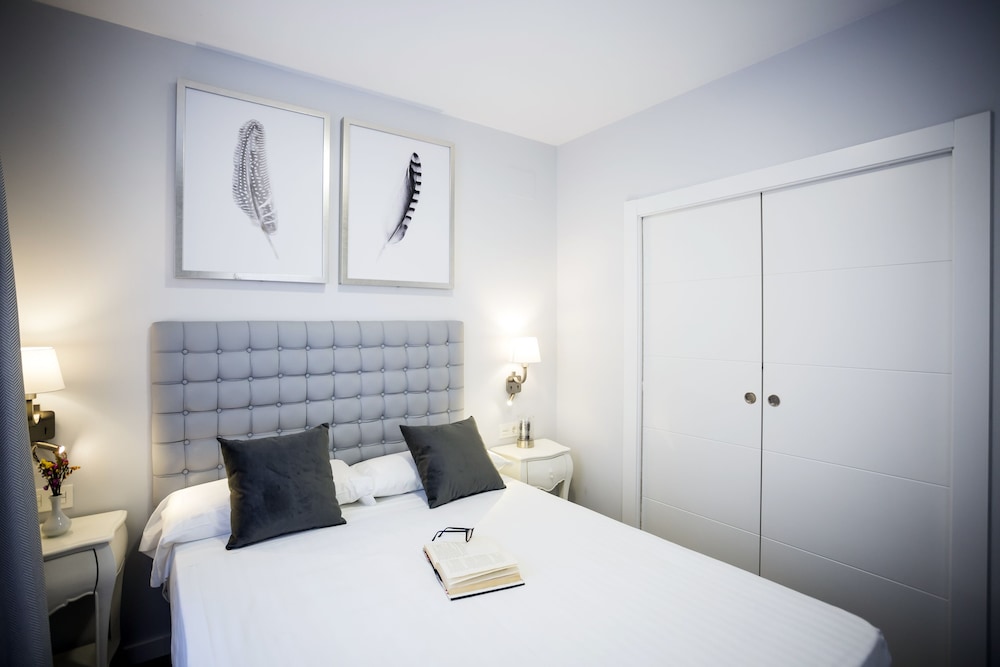 La Casa De La Trinidad Suites 12/50