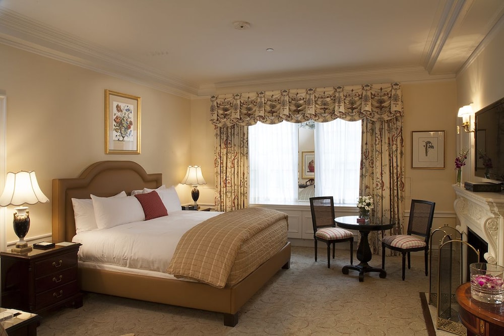 Sherry Netherland Hotel 22/72