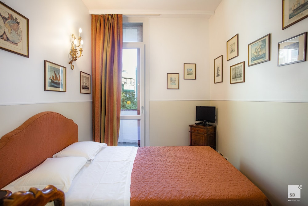STANDARD, SINGLE, SINGLE BED