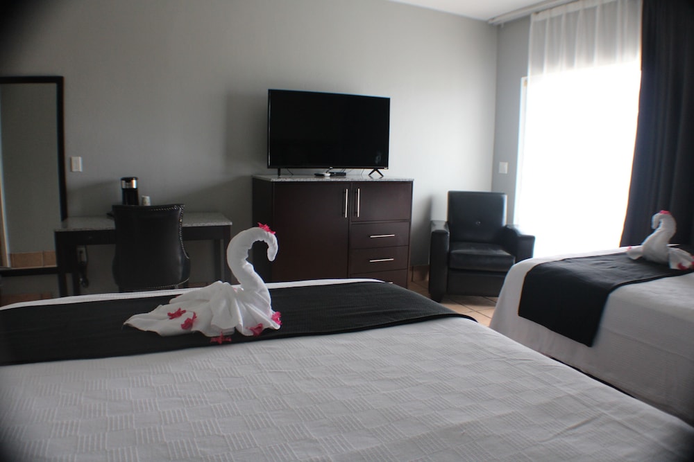 Grace Bay Suites 32/50