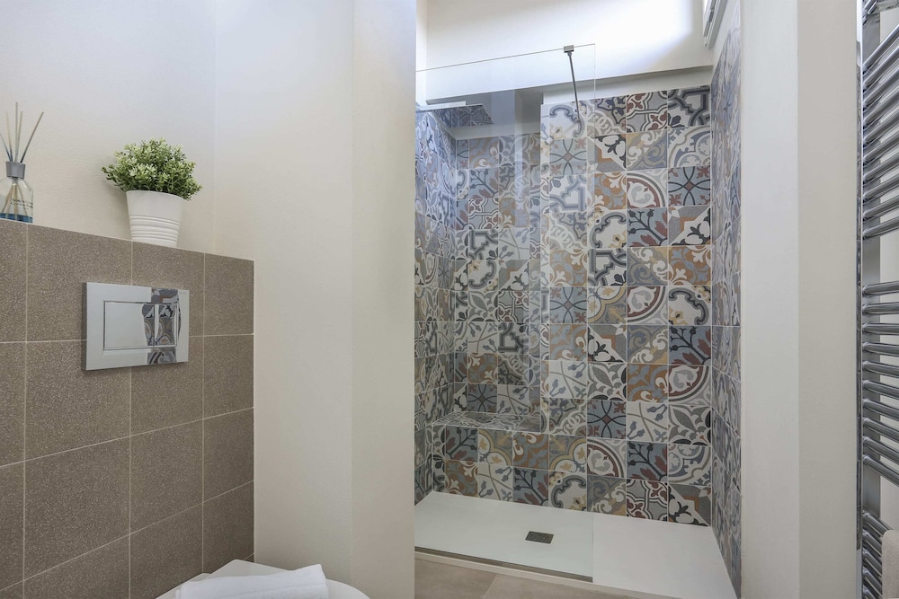 Penthouse With big Terrace in Oltrarno-hosted by Sweetstay 23/25