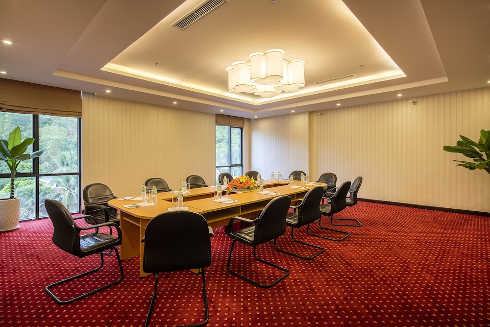 Muong Thanh Nha Trang Hotel 62/69