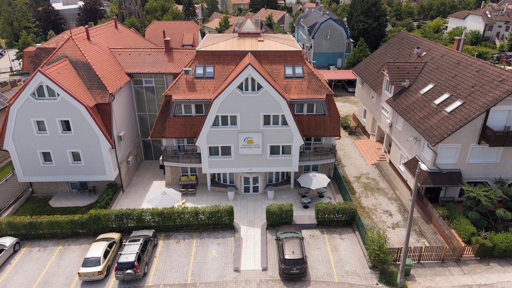 Holiday Club Heviz 5/50