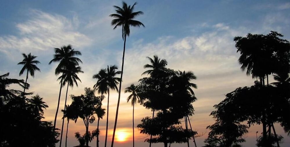 Khanom Golden Beach Hotel 56/59