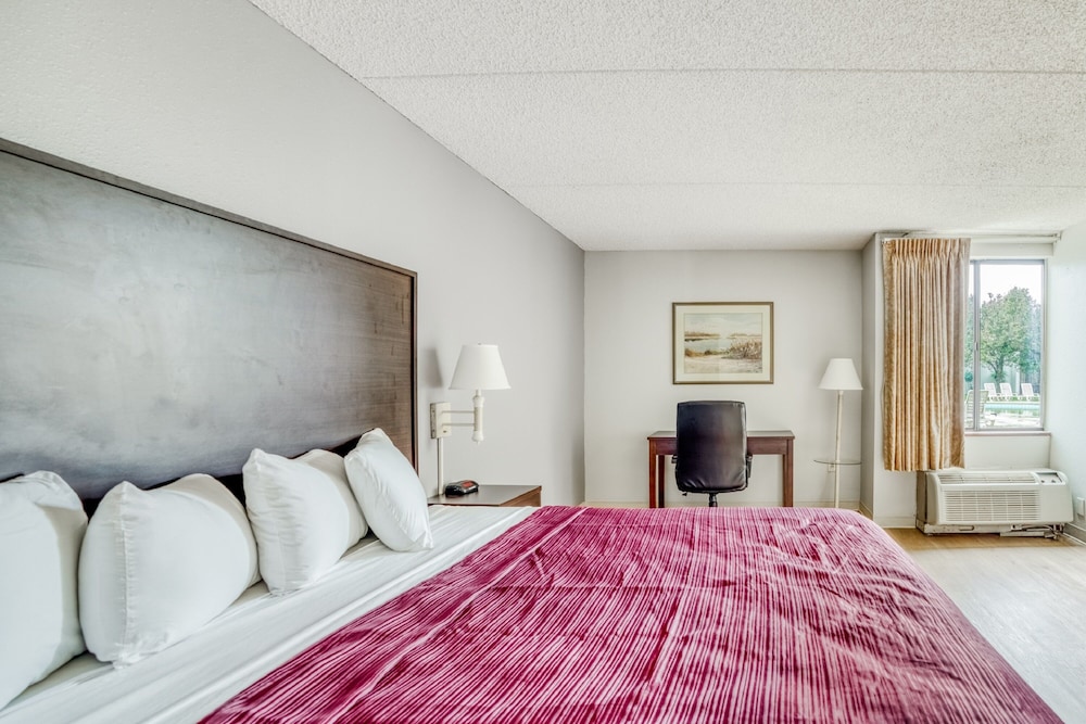 Hotel Burlington South 4/21
