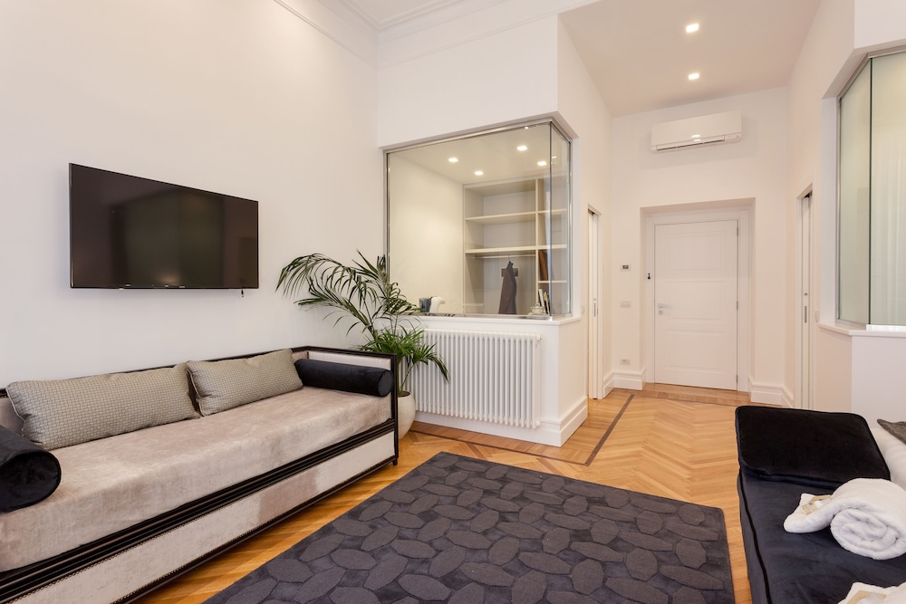 504 CORSO SUITES 65/76