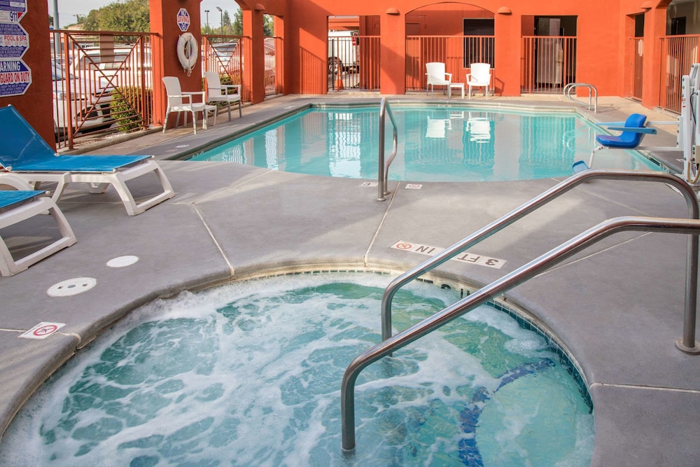 Quality Inn Merced Gateway to Yosemite 6/41