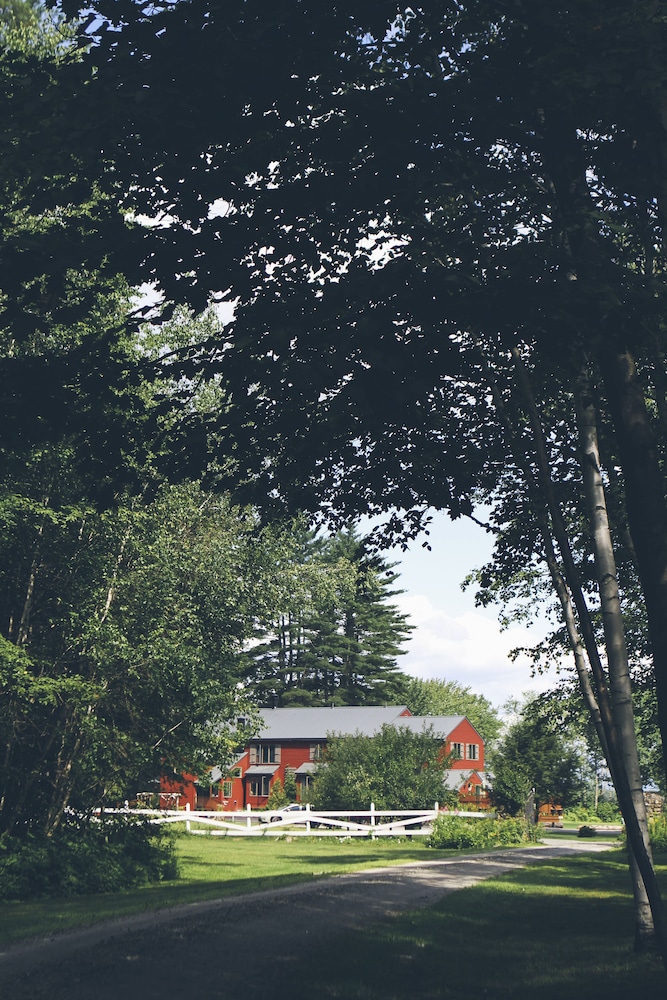 The Old Saco Inn 64/72