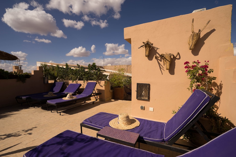 Riad Houdou 45/77