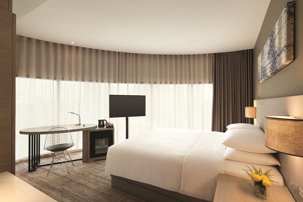 HYATT PLACE BANGKOK SUKHUMVIT 9/69
