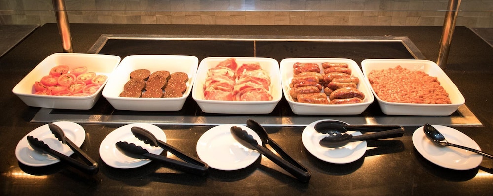 Crowne Plaza London Gatwick Airport 29/83