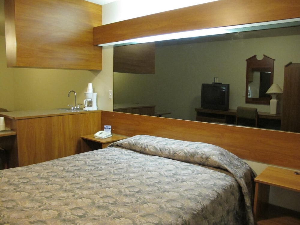Microtel Inn & Suites By Wyndham Eagle River/Anchorage Are 10/27