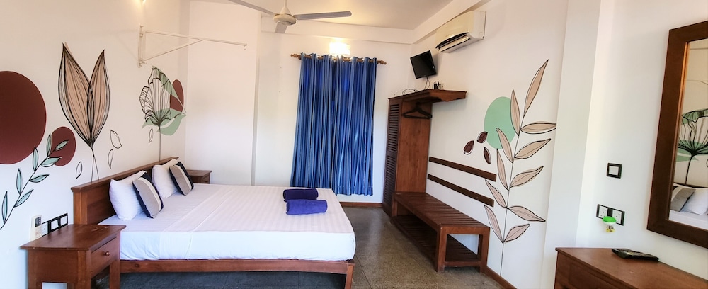 Blue Turtle Hotel 10/51