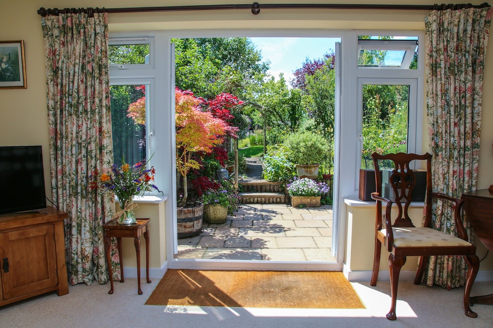 London Road Garden Annex 14/22