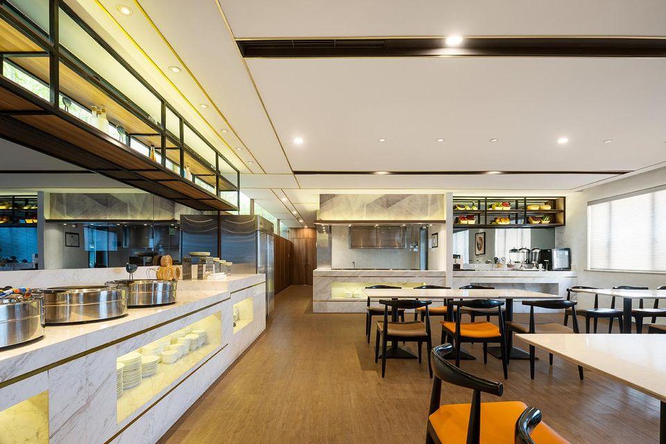 Four Seasons Rayli Hotel 30/32