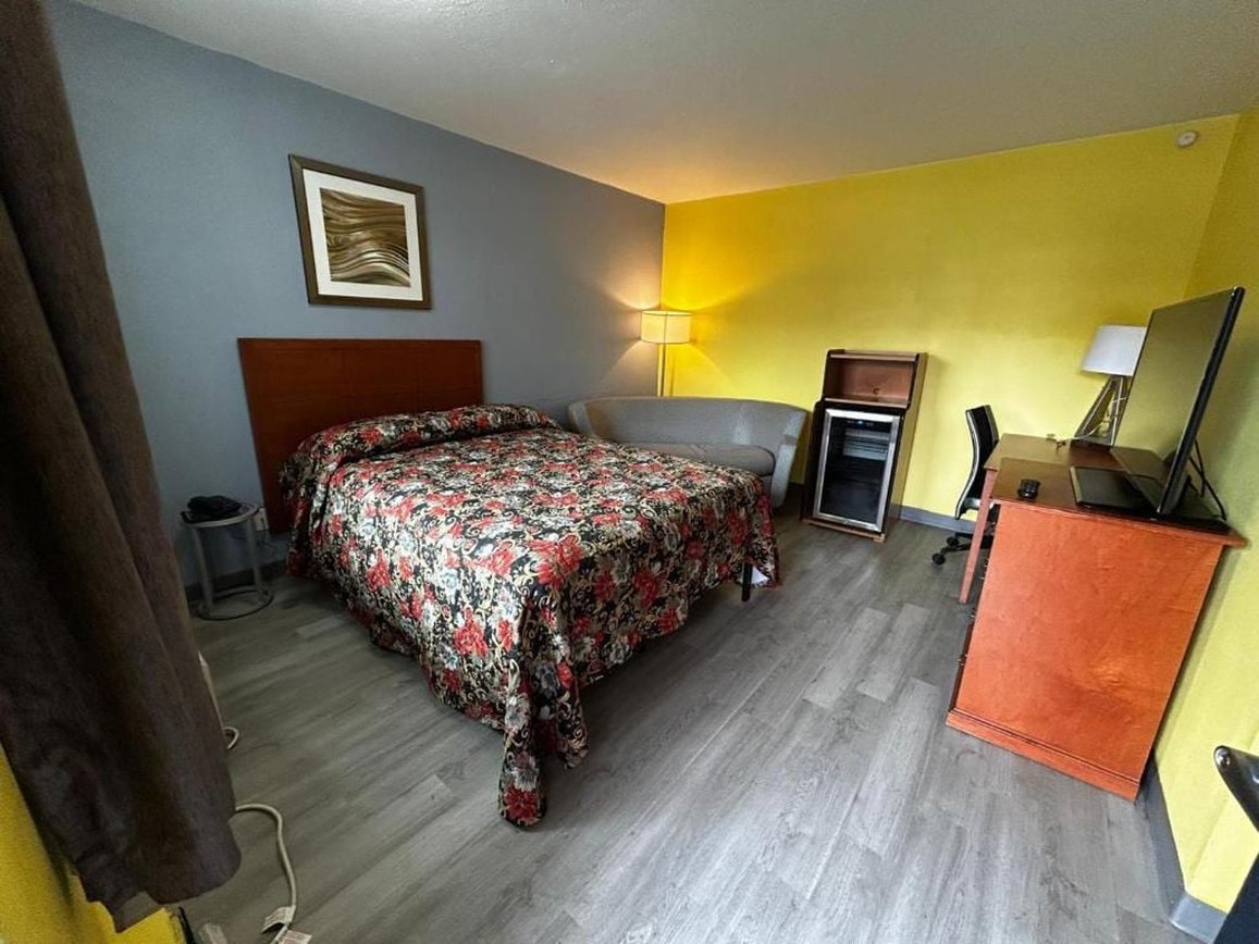 Travelers Inn by OYO Longview Kelso 16/29