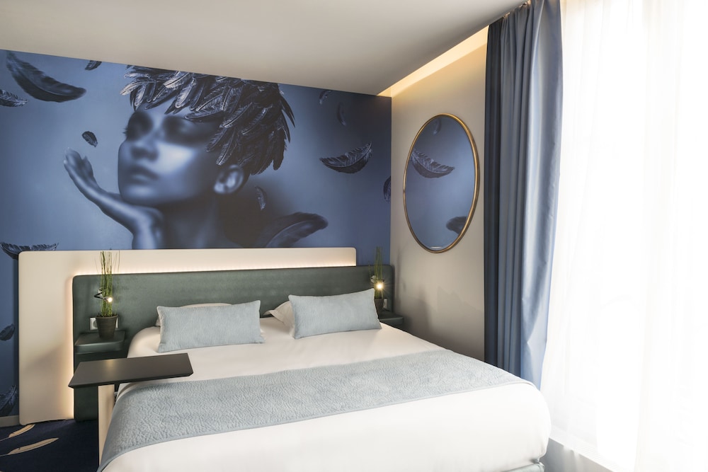 Le Bon Hotel 6/40