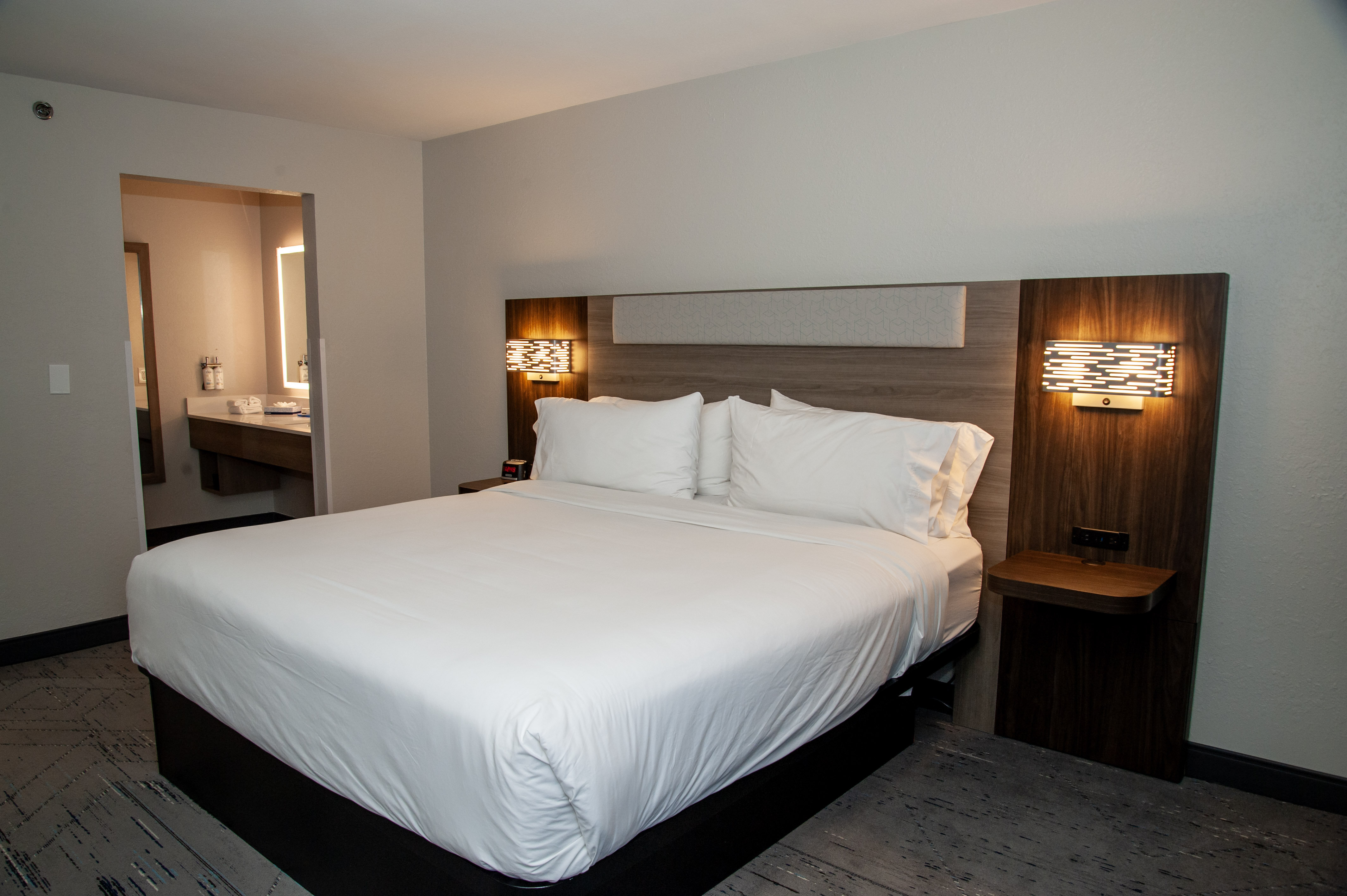 Holiday Inn Express Tucson Airport 24/75