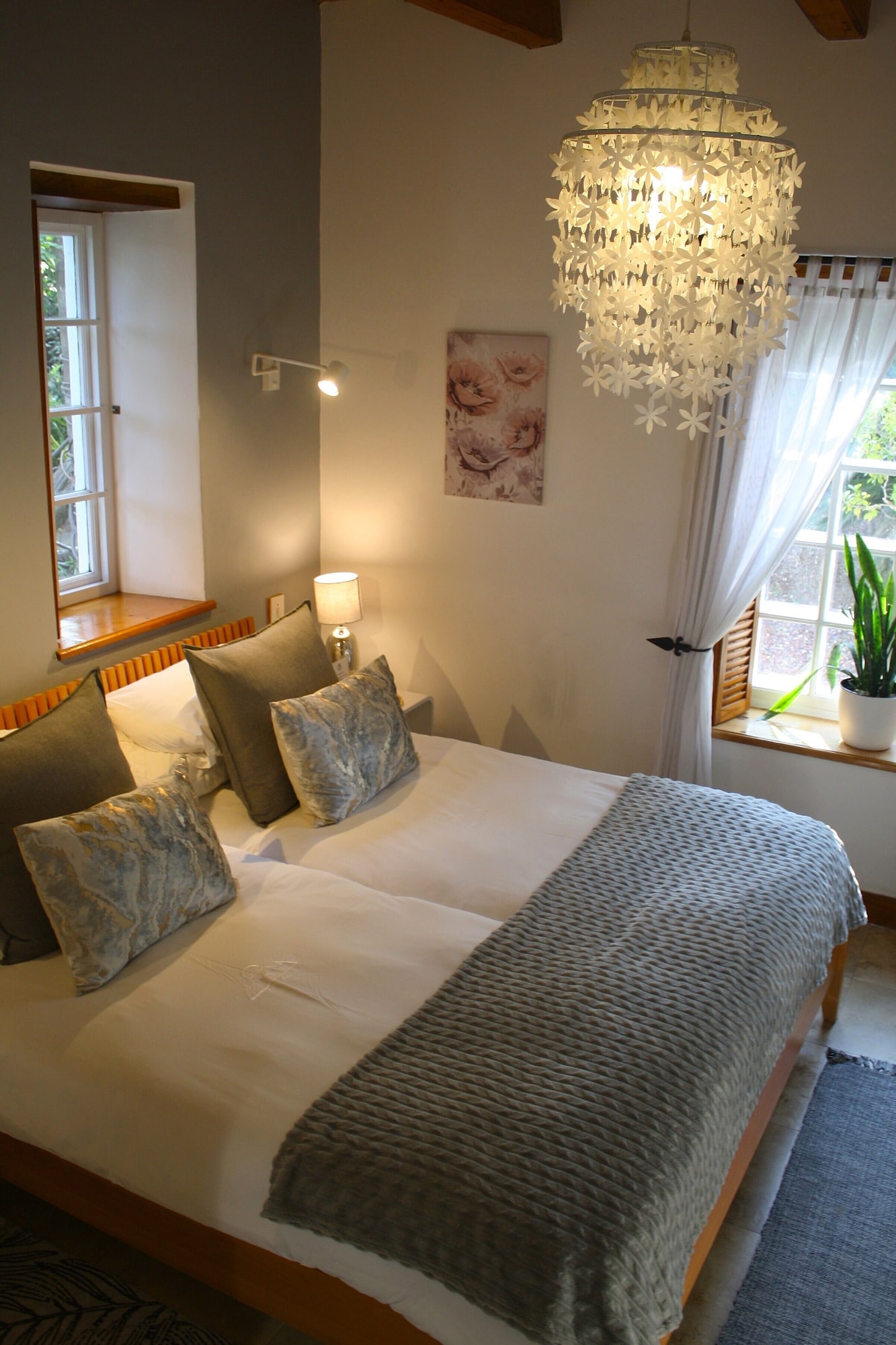 Comfort, Twin Beds