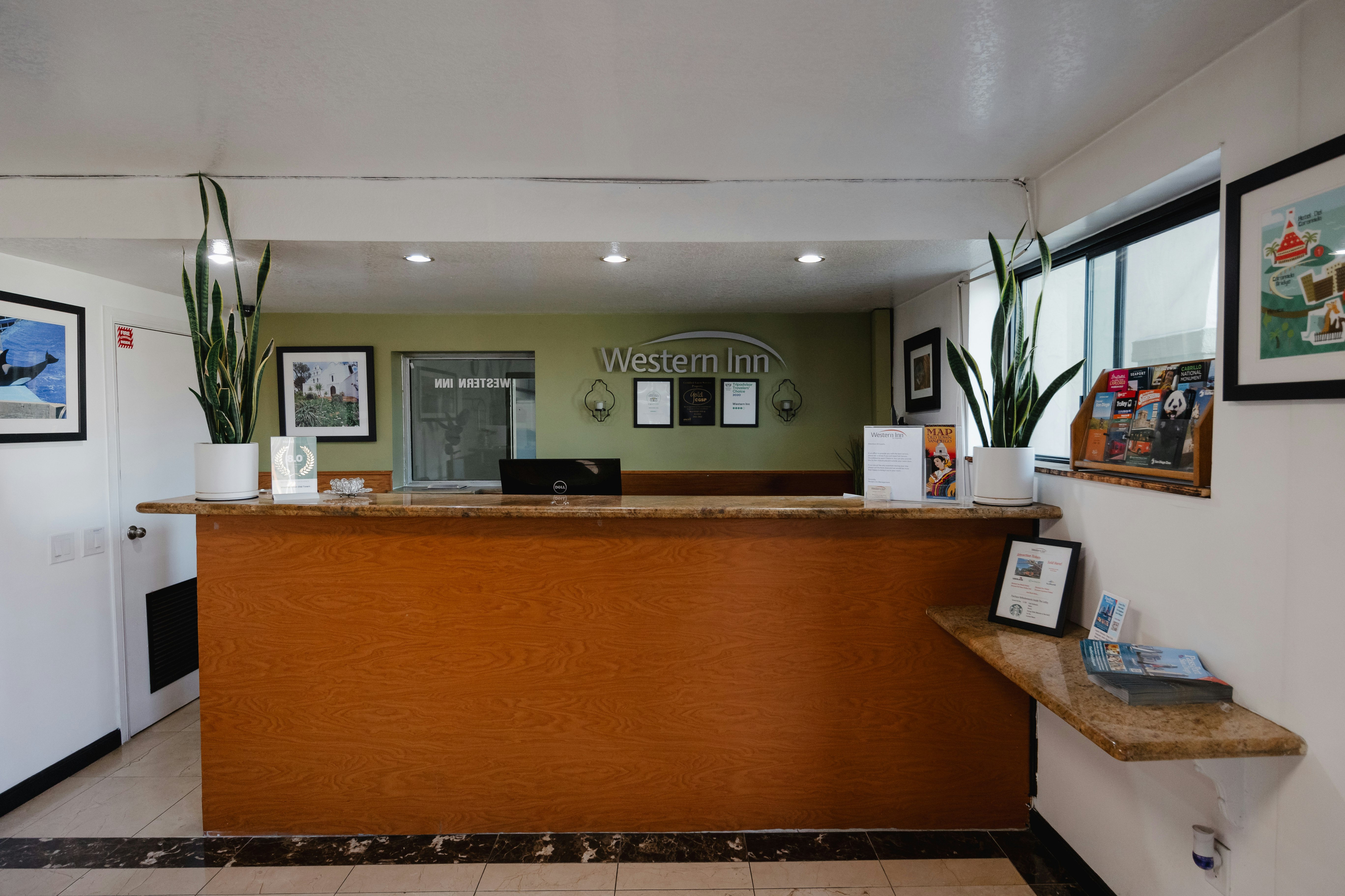 Old Town Western Inn & Suites 17/71