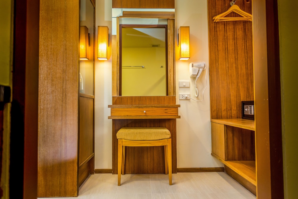 The Signature Hotel @ Thapae 30/50