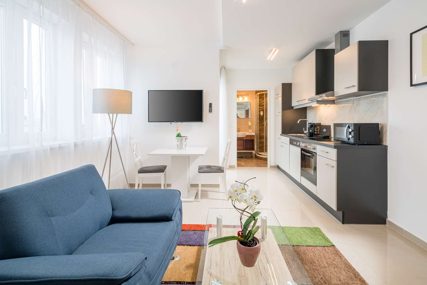 Best Western Plus Celebrity Suites 14/29