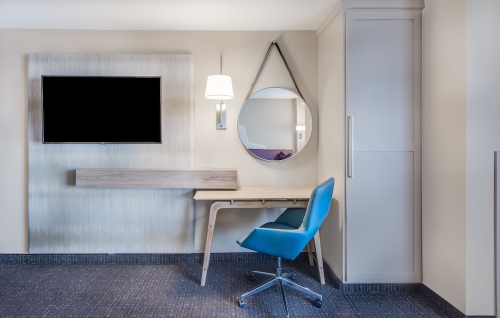 Crowne Plaza Cleveland At Playhouse Square An Ihg Hotel 63/77
