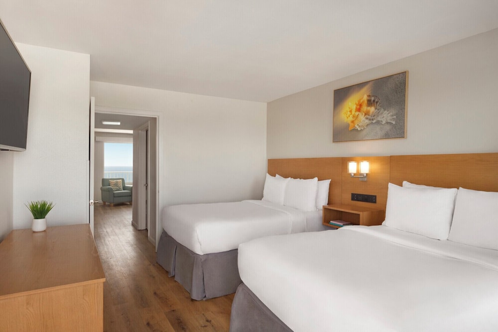 ROOM, 2 DOUBLE BEDS