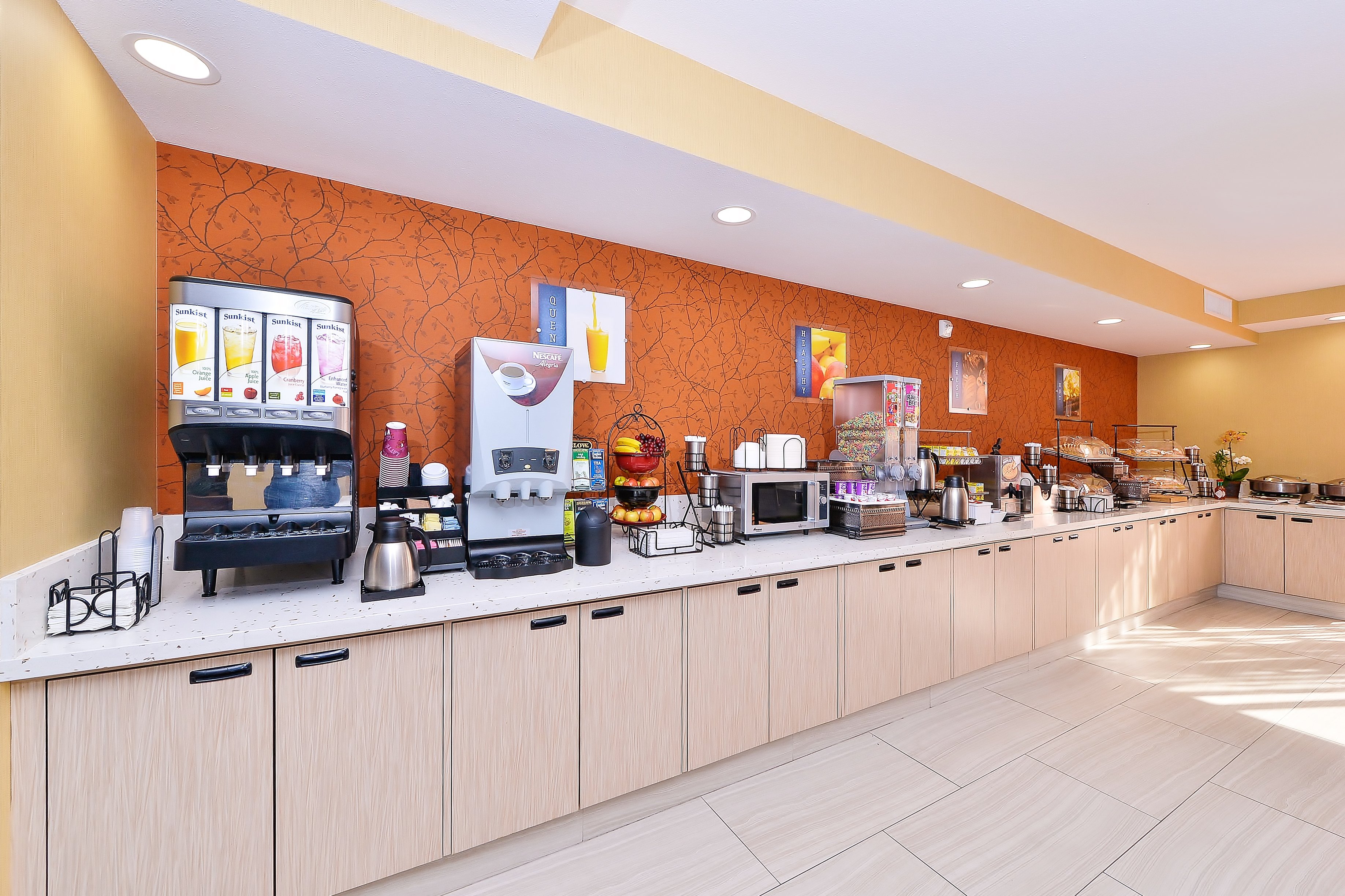 Best Western Plus Fresno Airport Hotel 54/68