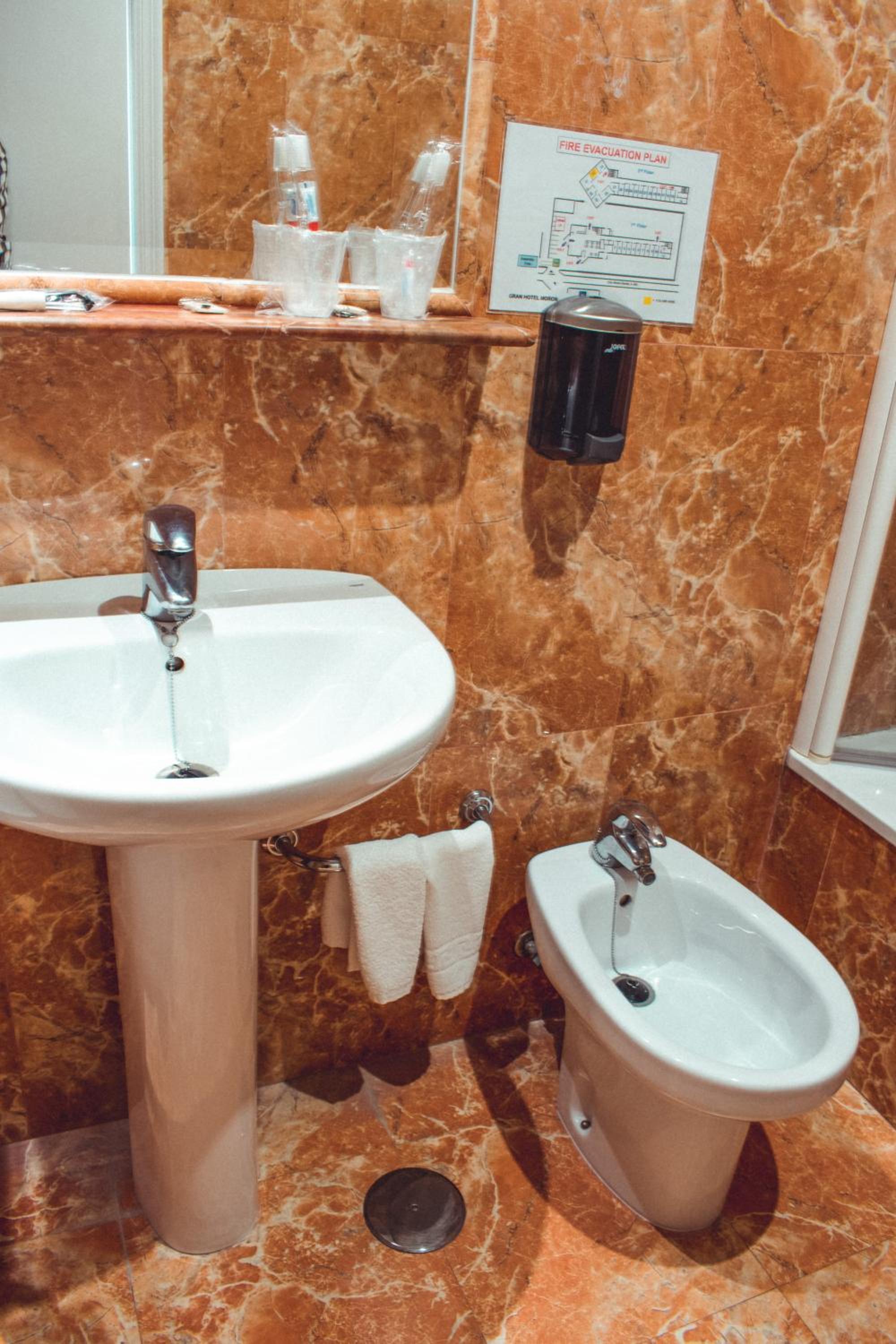La Morona Hotel 38/40