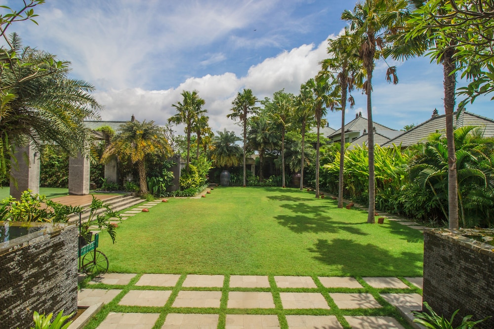 S18 Bali Villas 60/66