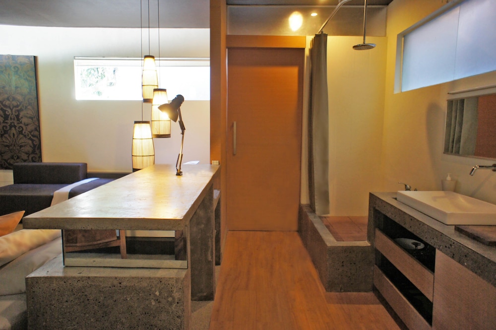 Clio Apartments 45/45