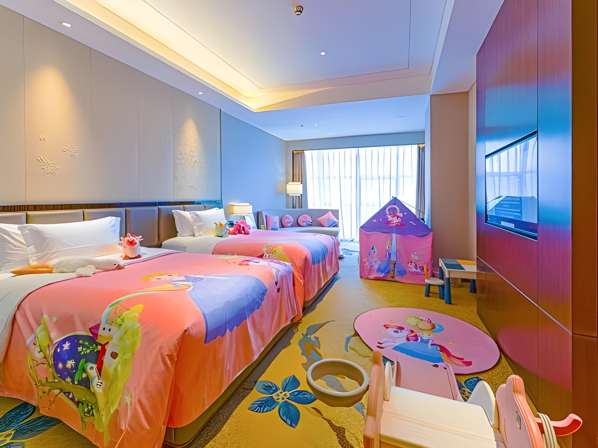 Family, Twin Beds