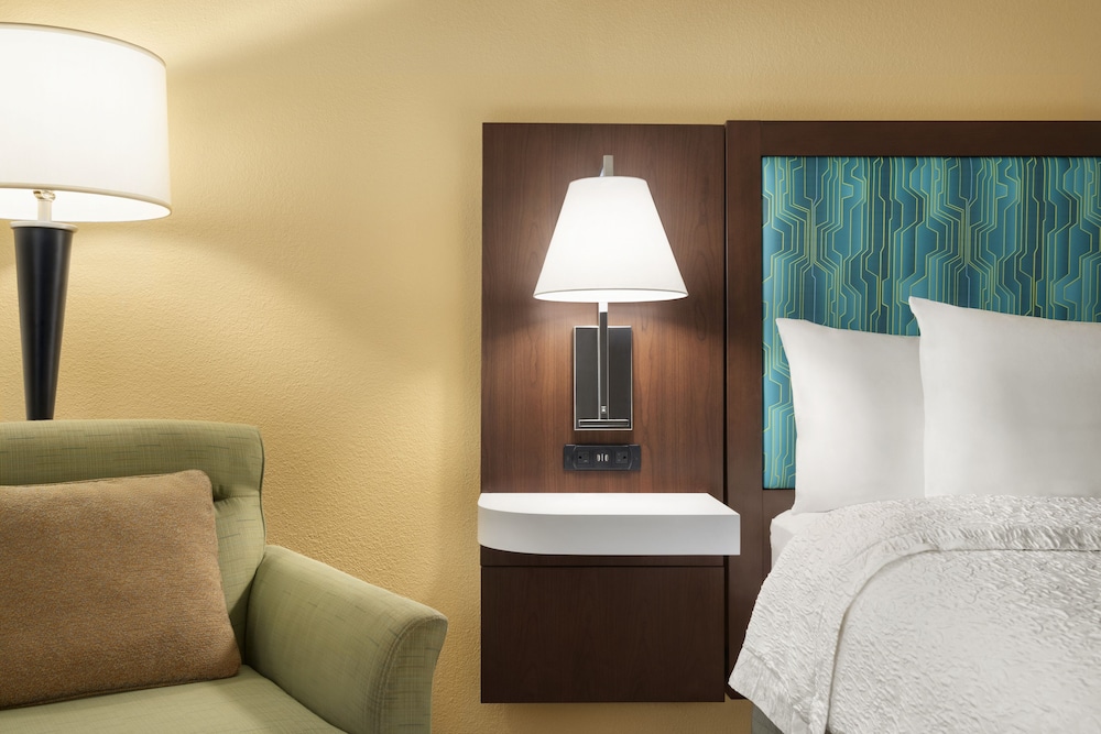 Hampton Inn Youngstown Boardman 15/33