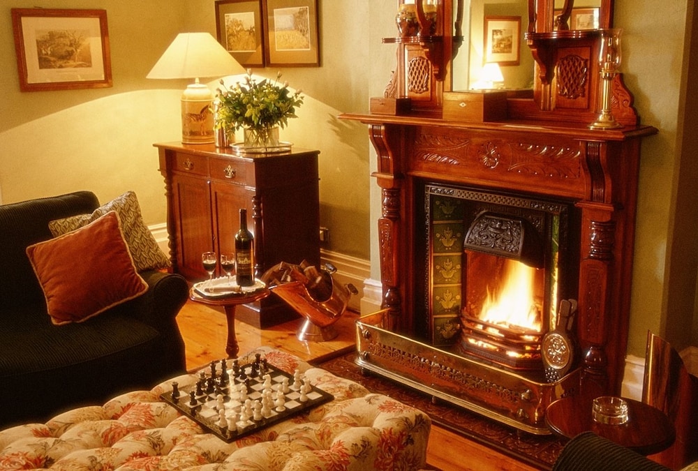 Hacklewood Hill Country House 51/70