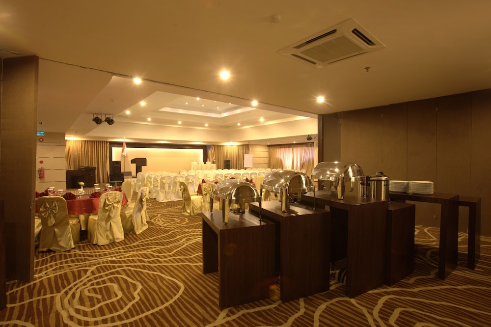 Karibia Boutique Hotel 46/54