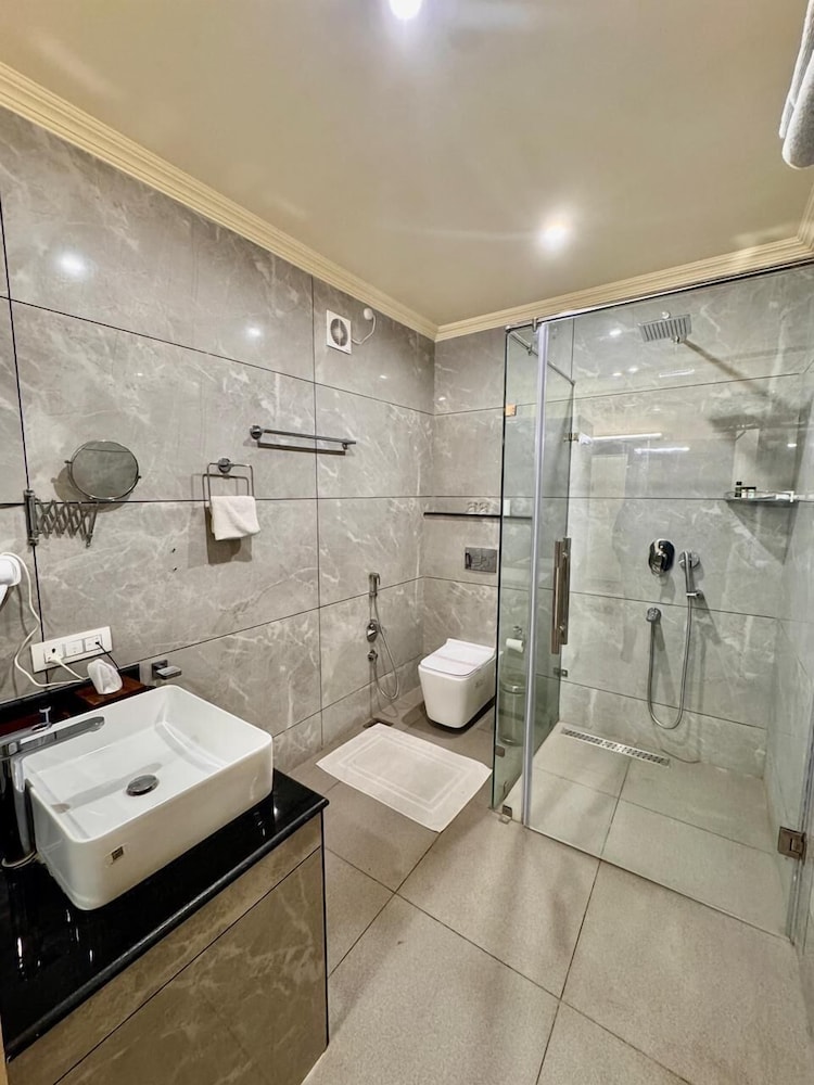 The Orchard Retreat & Spa Srinagar 49/50
