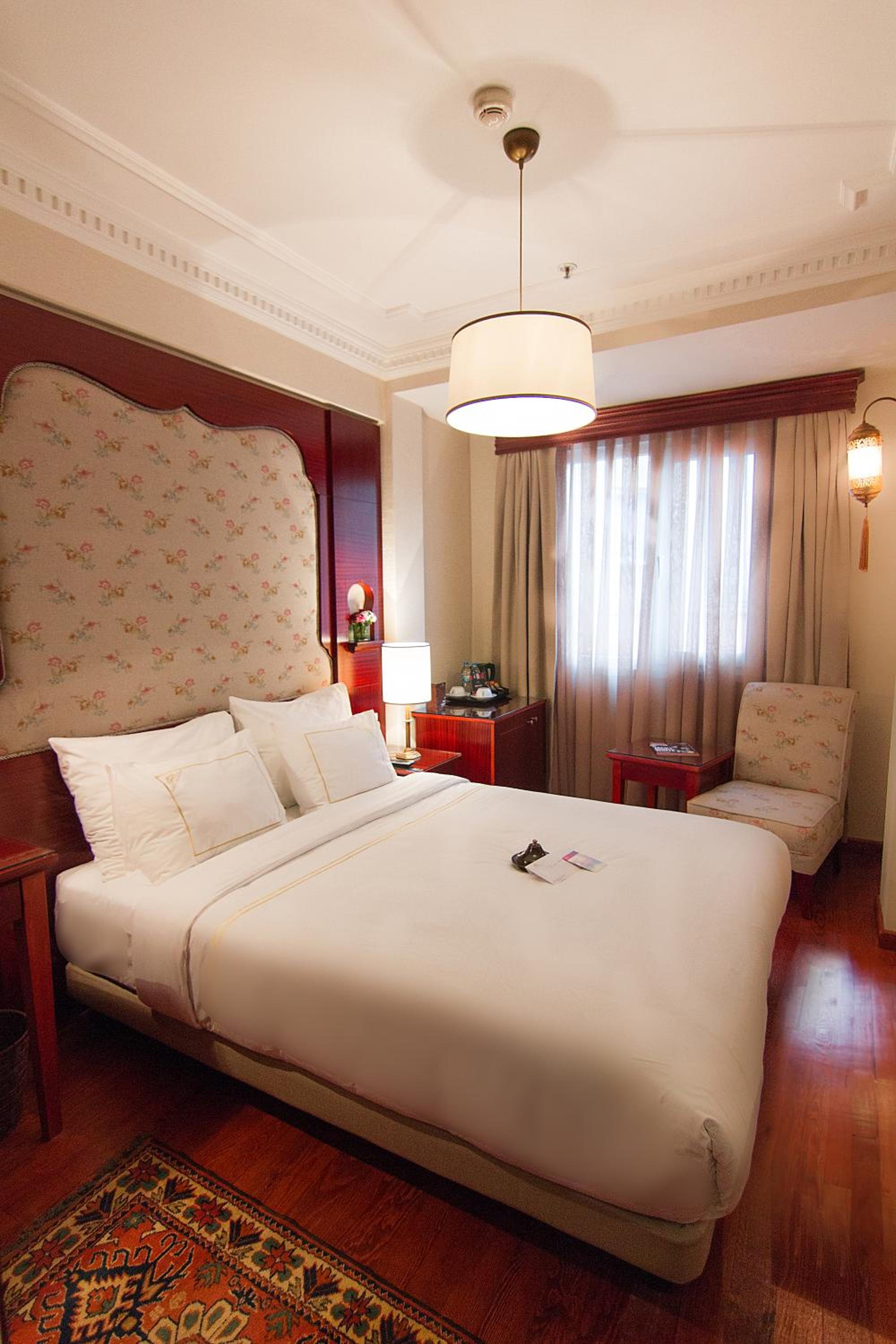 Room, Single