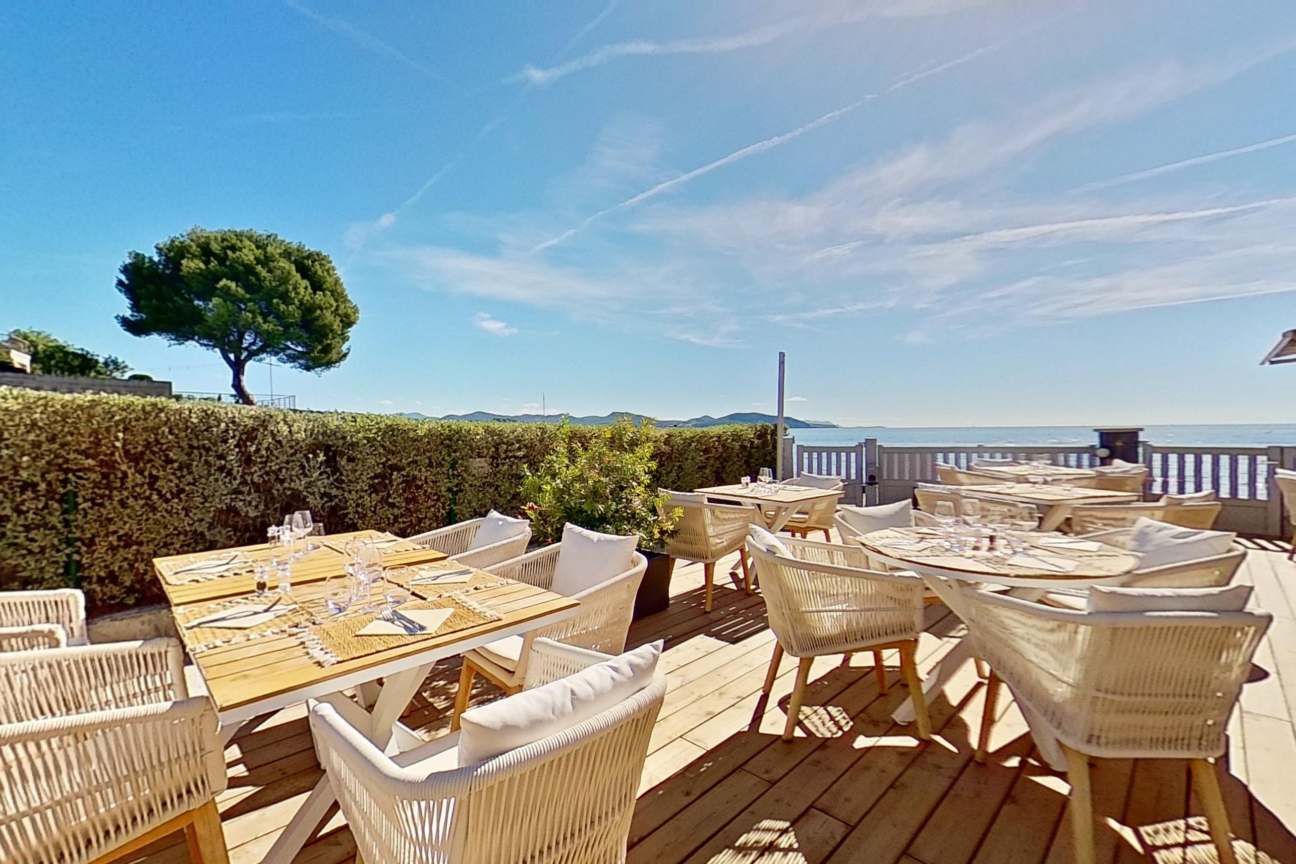 HOTEL PLAGE SAINT JEAN 26/30