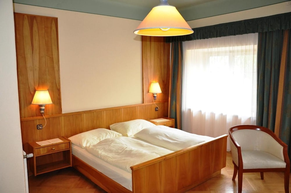 Vital Hotel Post 28/69