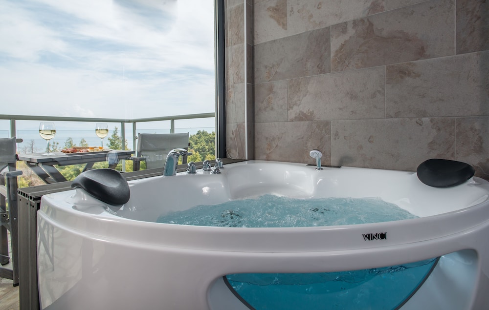 Mirabilia Boutique Hotel 30/86