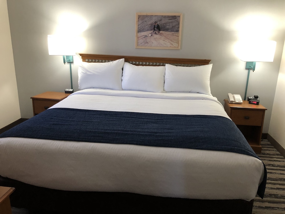 Navajoland Inn 8/27