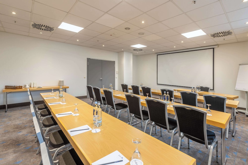 NYX Hotel Erfurt by Leonardo Hotels 62/72