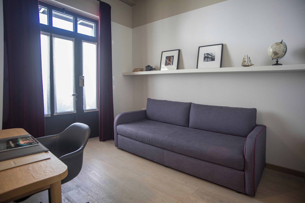 Savona 18 Suites 39/74