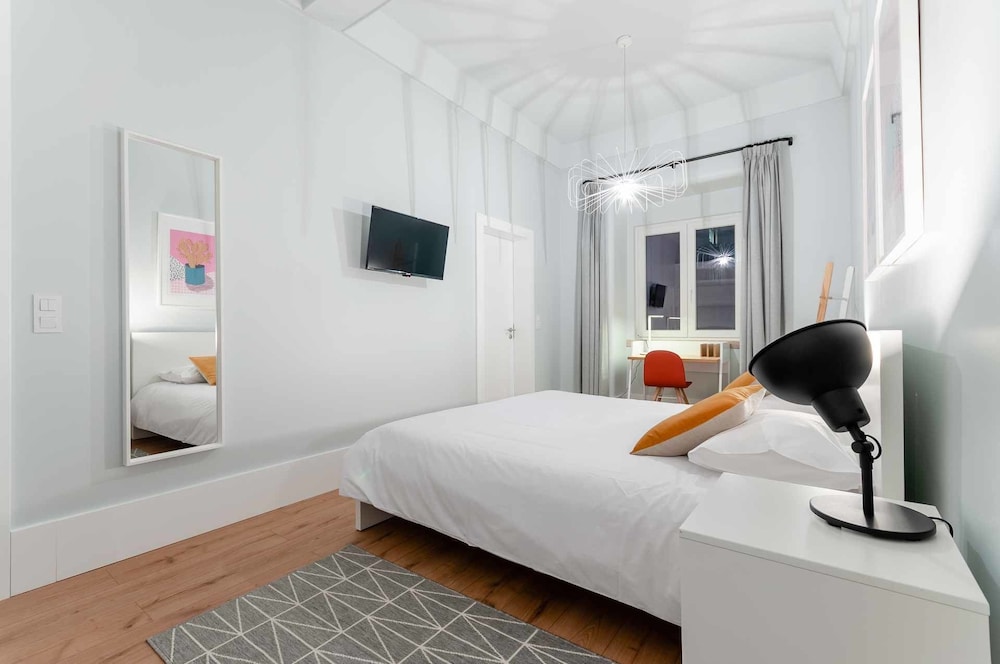 NLC Rooms and Suites 2/34